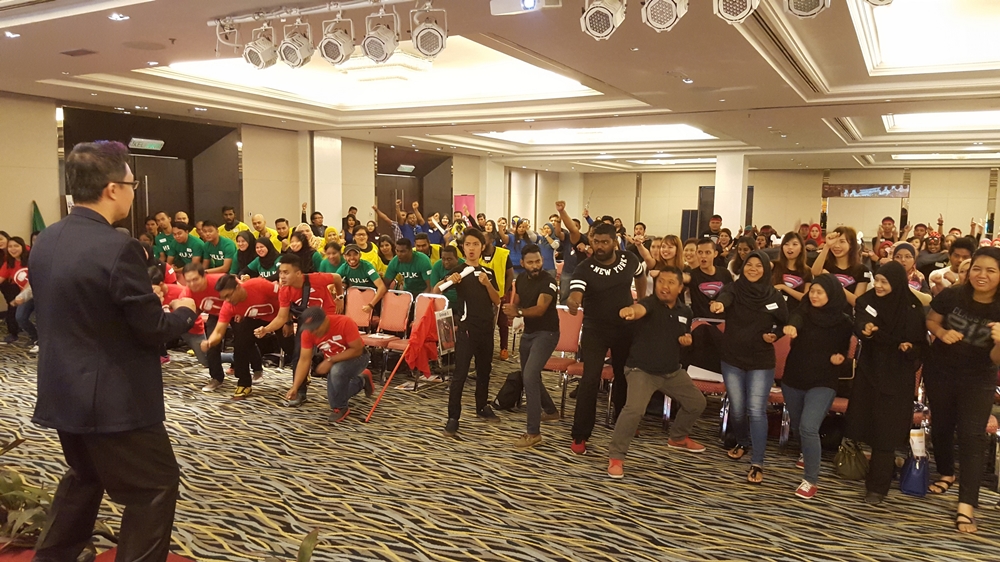 TK Chan - Team Building